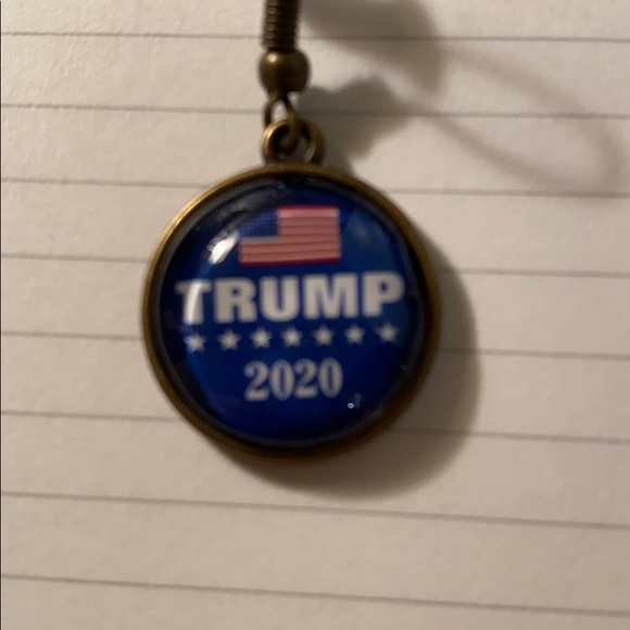 Trump MAGA 2020 rustic gold earrings USA America - Picture 2 of 7